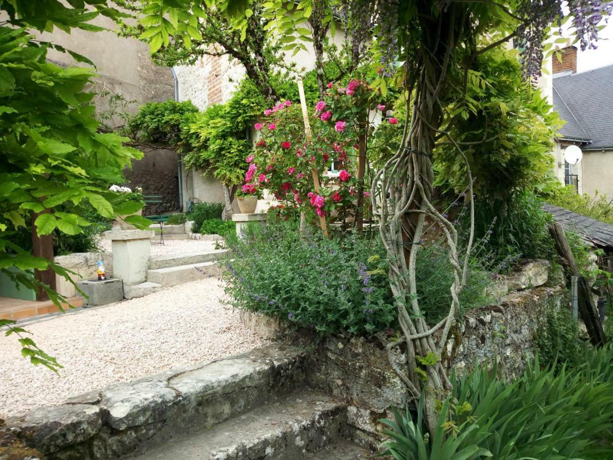 Hotel Le Petit Jardin Yoyo Monts Exteriér fotografie